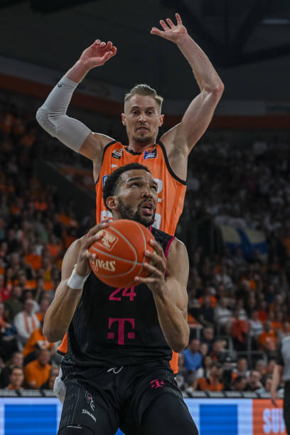 与速度的F 与速度的F